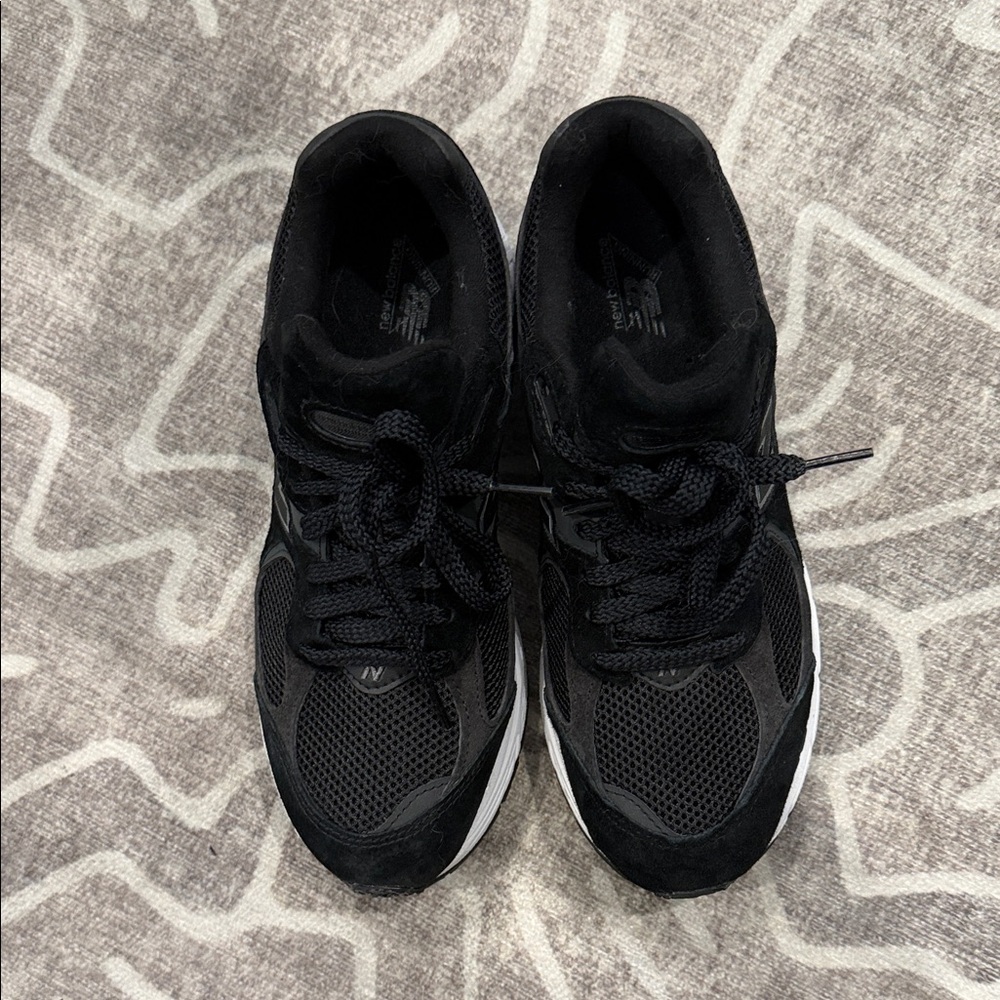 NWOT New Balance Black 2002R Sneakers 7.5 - Picture 3 of 7